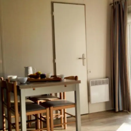 3 Avec Terrasse Pour 6 Personnes - Api-1-52-1375