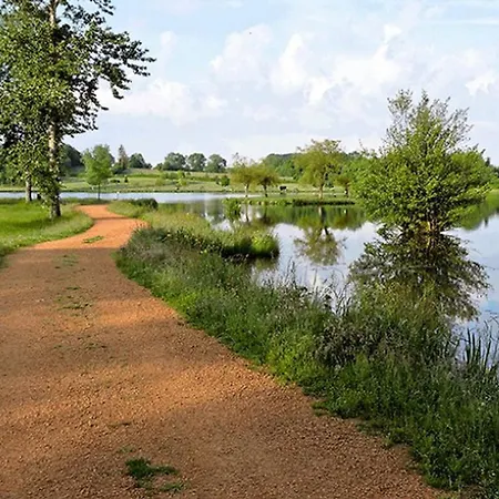 3 Avec Terrasse Pour 6 Personnes - Api-1-52-1375 Camping Saint-Gervais-dʼAuvergne