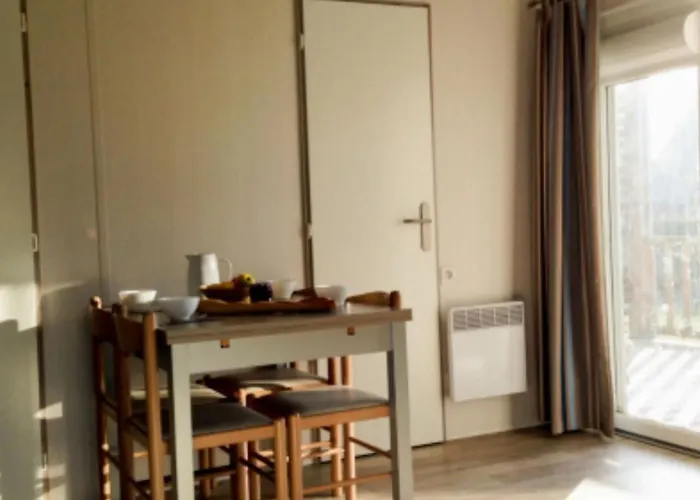 3 Avec Terrasse Pour 6 Personnes - Api-1-52-1375