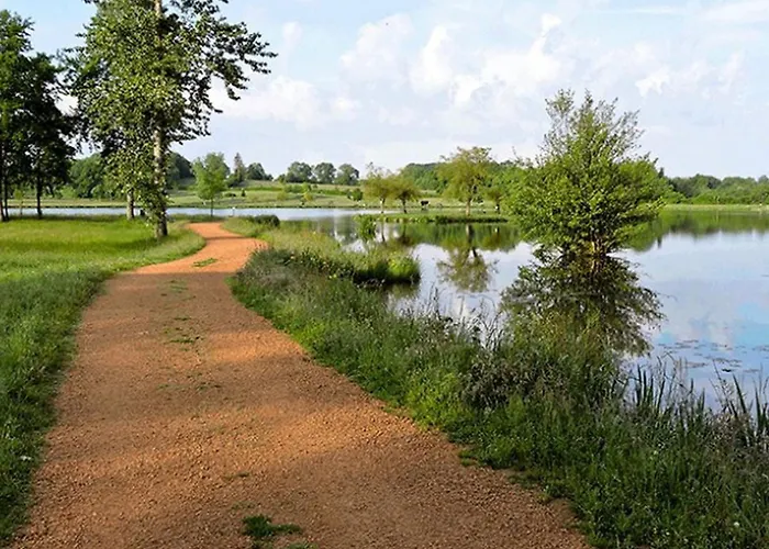 3 Avec Terrasse Pour 6 Personnes - Api-1-52-1375 Camping Saint-Gervais-dʼAuvergne