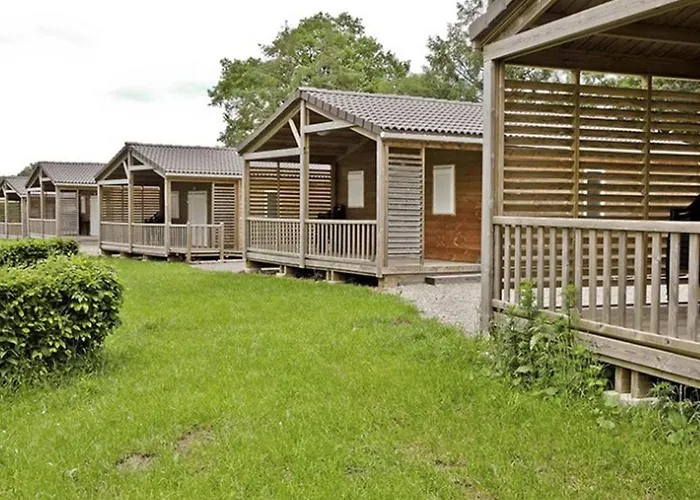 3 Avec Terrasse Pour 6 Personnes - Api-1-52-1375 * Saint-Gervais-dʼAuvergne