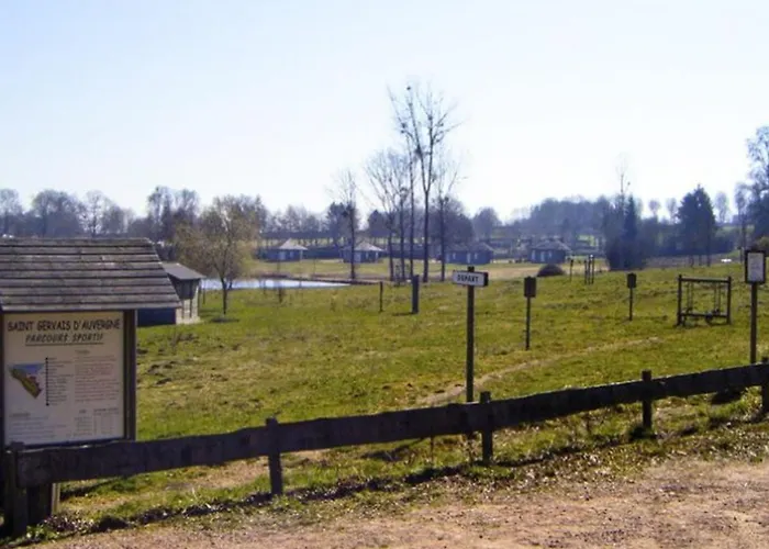 3 Avec Terrasse Pour 6 Personnes - Api-1-52-1375 Saint-Gervais-dʼAuvergne